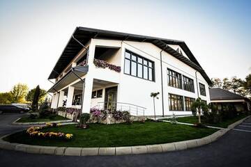 Фото Курортные отели Condor Resort г. Dulceşti 1